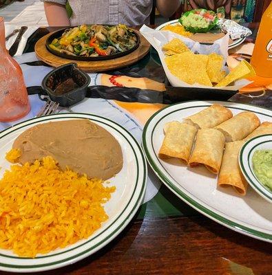 Flautas de papa and fajitas veganas