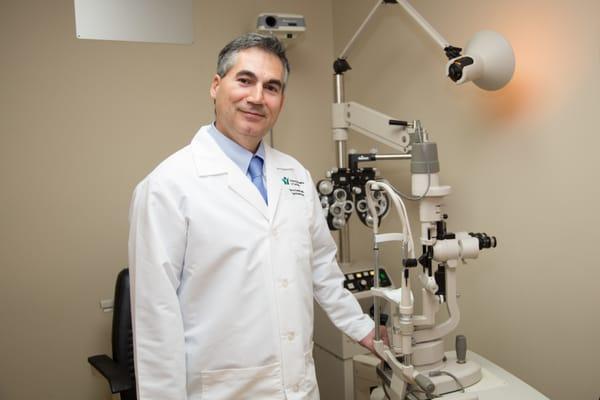 In 2004-2005, Dr. Kamen was named America's Top Ophthalmologist in the area of cataract surgery by the Consumers Research Cou...