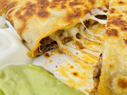 Al pastor super quesadilla