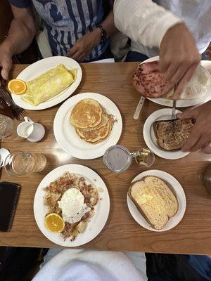 Western omelette, pancakes, corned beef hash, Stan's breakfast