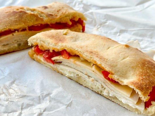 Turkey Havarti Bocata - Roasted Turkey, Roasted Red Bell Pepper, Havarti Cheese, Aioli