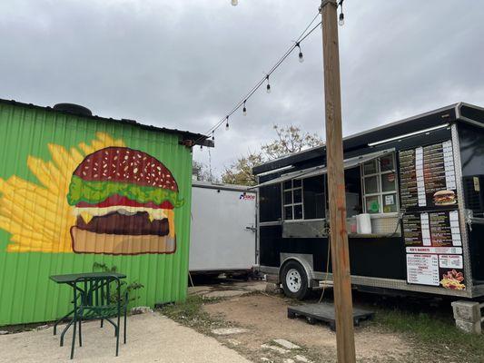 Beautiful day to eat outside