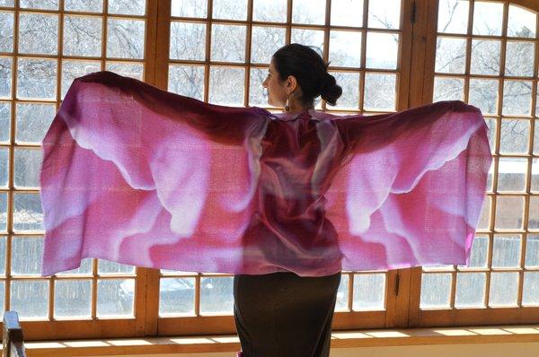 Gazelle Shawl "Magenta Edge" Silk/Cashmere Blend