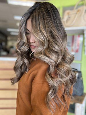 Jacqueline (707)315-4757 Full blonde balayage highlights