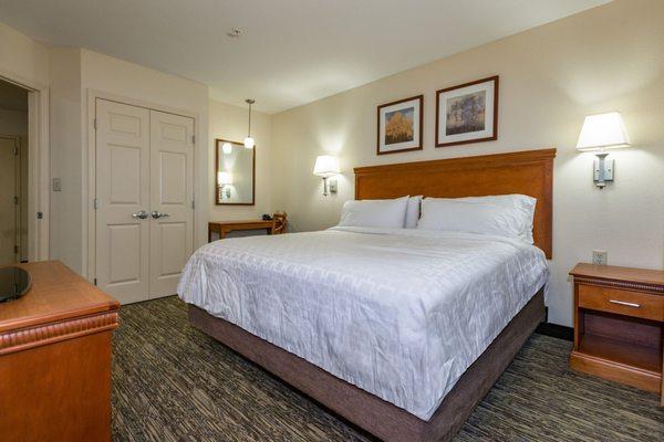 Candlewood Suites Mobile-Downtown, an IHG Hotel