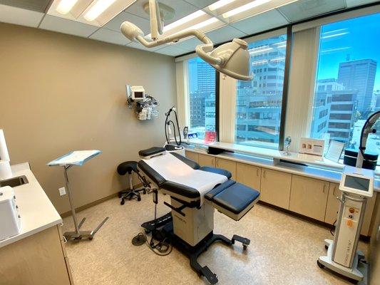 One of East Bay Plastic Surgery's treatment rooms for laser surgery and minor procedures