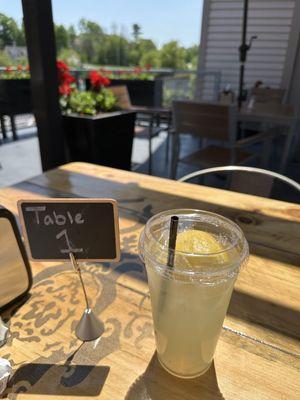 Yummy lemonade and beautiful flowers