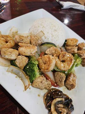 Hibachi shrimp and chicken