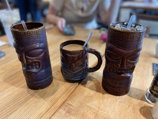 Love the tiki mugs!