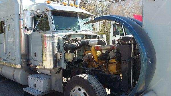 All-Pro helps trucks with mobile repairs.