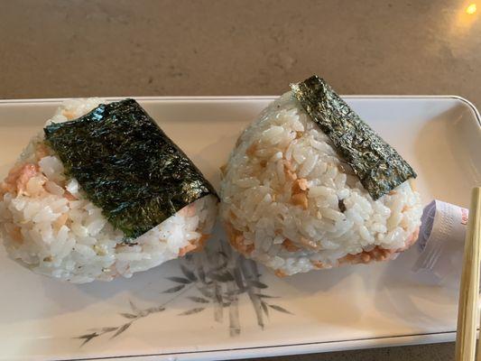 Salmon onigiri