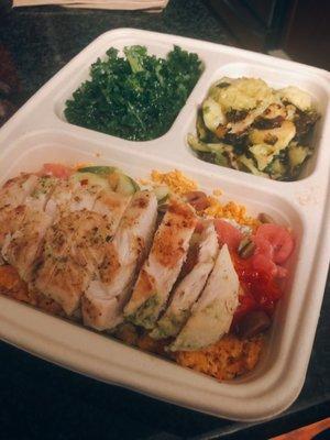 Chicken Tzatziki plate (seasonal)