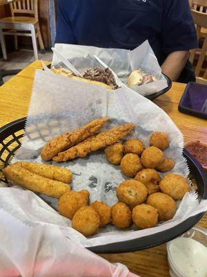 Sampler they were out of onion rings I got extra mushrooms