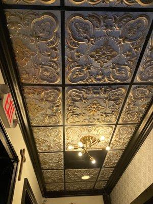 Ceiling tiles