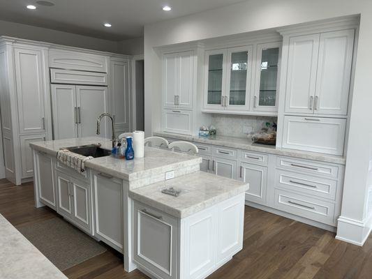 EXCELLENT Kitchen Remodeling & Cabinet Refinishing