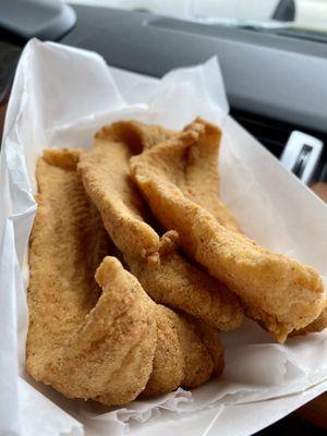 3 piece fried fish YUM! Get it! :)..