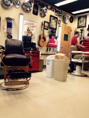 This is the best barber shop in FTW!