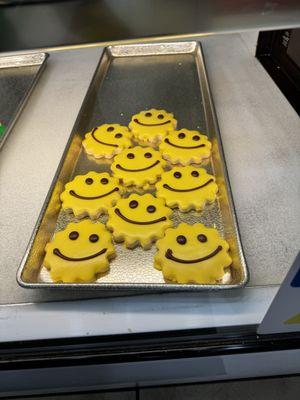 Happy face cookies are a must have on a beautiful Friday! Share the smile.