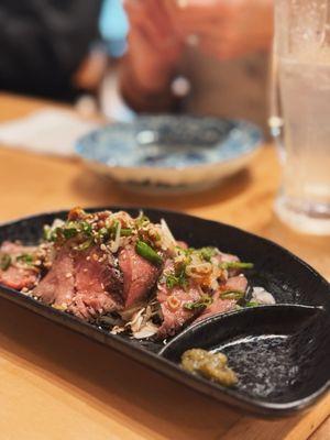 Garlic beef tataki