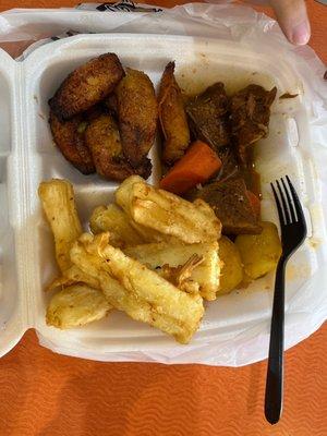 Plantains, Yuca and shredded beef