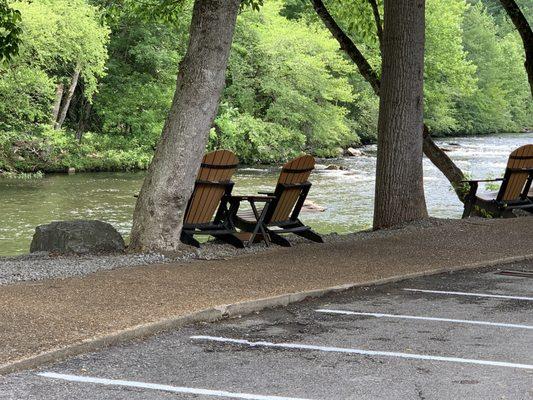 The river with outdoor dining