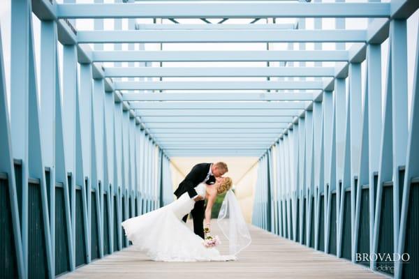 We love dips, we love dips even more when we have a cool bridge backdrop to work with.