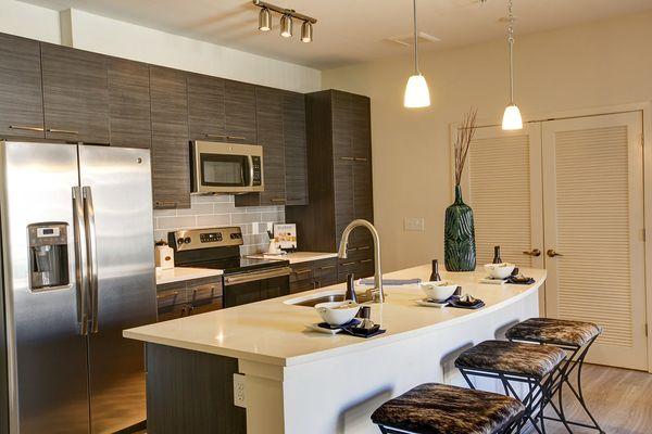 Expansive Island Countertop