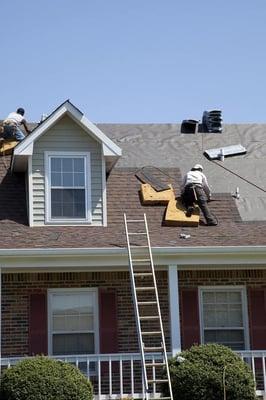 Roofing contractor - Roof Replacement Bowie MD
 Professional roof replacement and repairs. Free Estimate