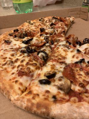 Mushroom, pepperoni, olives