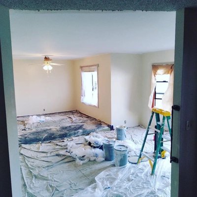 Popcorn ceiling... no popcorn ceiling