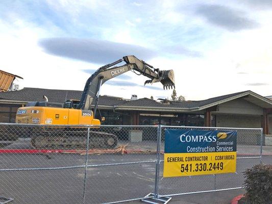 Demolition of former Ray's Food Place in Bend to make way for Westside Yard