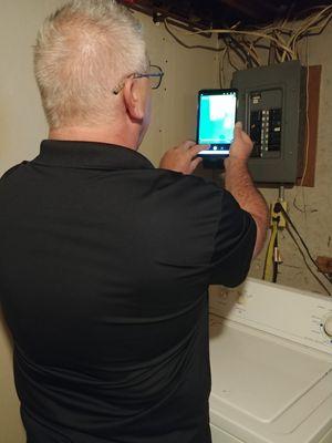 Thermal imaging breaker panel