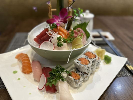 Sushi & sashimi combo