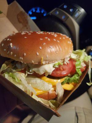 Deluxe Quarter Pounder