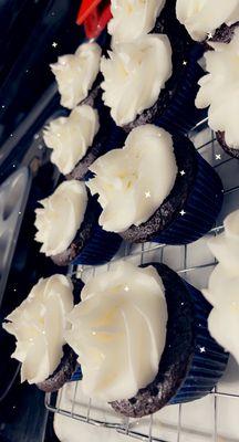 Chocolate Cupcakes with Buttercream Frosting