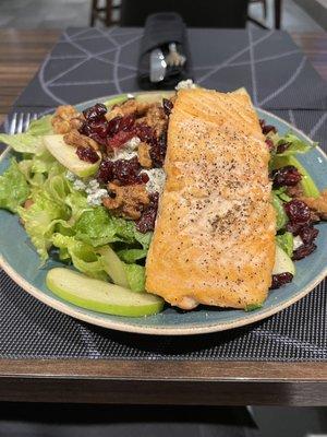 Kentucky Bluegrass Salad with Salmon added.