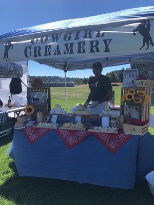 Jessica Tunis from Mountain Feed is making a grilled stoned fruit chutney.