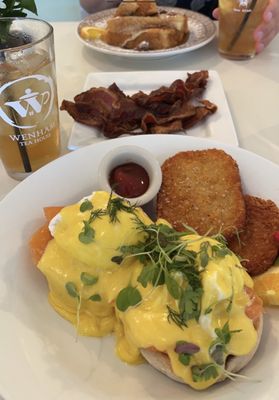 Eggs Benedict, Hash-browns, Extra Crispy Bacon