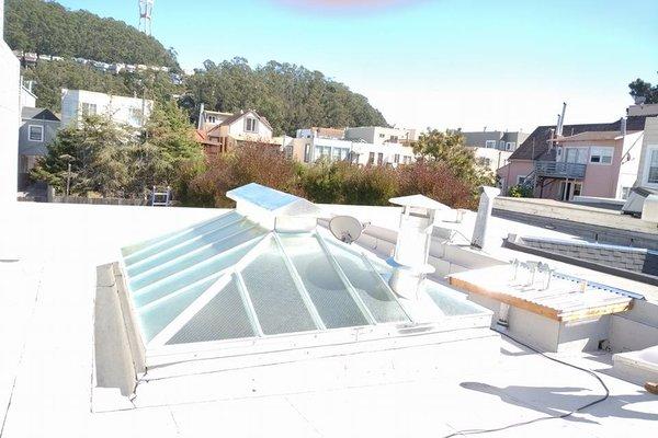 Roof and center patio skylight 4