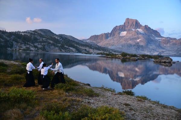 the senior students work out in the remote reaches of the John Muir train... 6 am workout at the 1000 Island Lake