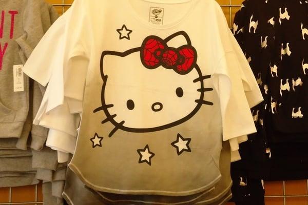 Hello Kitty prints are back. Lovely!