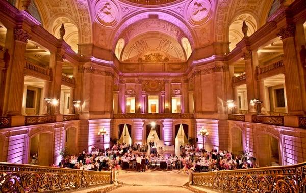 Elegant dinning in San Francisco City Hall