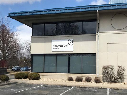 CENTURY 21 Affiliated Madison, WI office exterior.