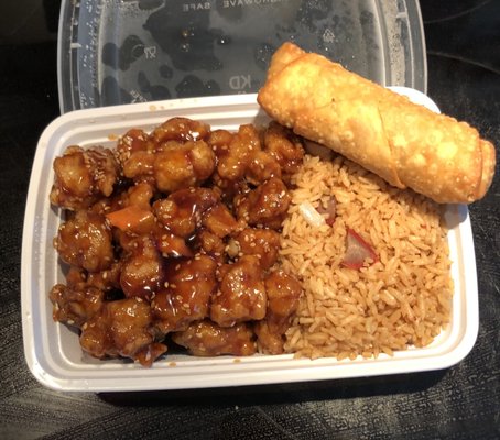 Sesame chicken dinner combo