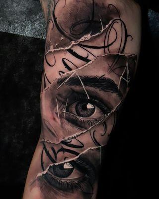 Realism black and grey design by Dave Fernandez