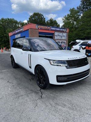 This Range Rover came in to get our bubble three package