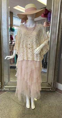 Love the very soft pinks with cream here.  The flowy layers of the skirt really work with the crochet top.