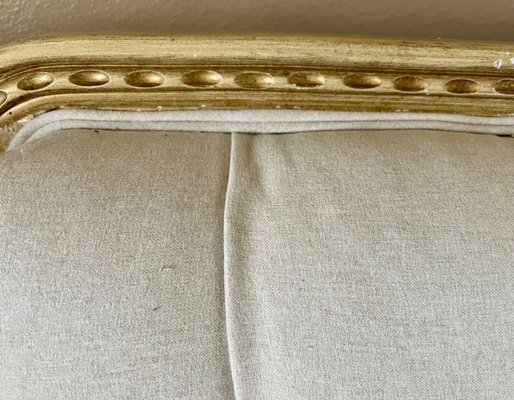 Sofa detail of trim