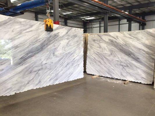 Donna Sandra bookmatched slabs