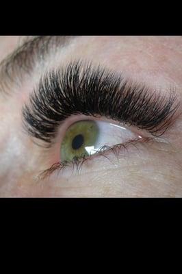 Gorgeous Lashes by Dayna